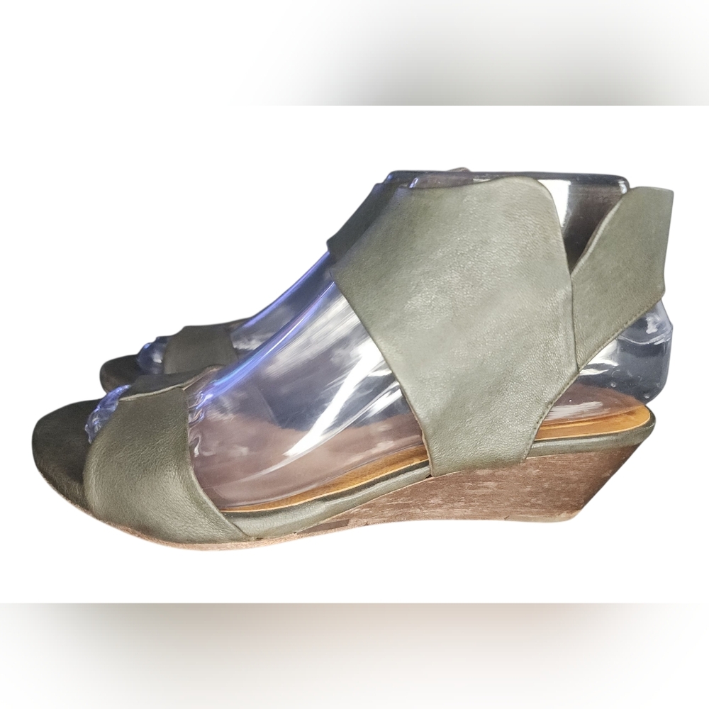 Coclico Wedge Sandals, Womens 36.5 EU (6.5 US) - Picture 2 of 10
